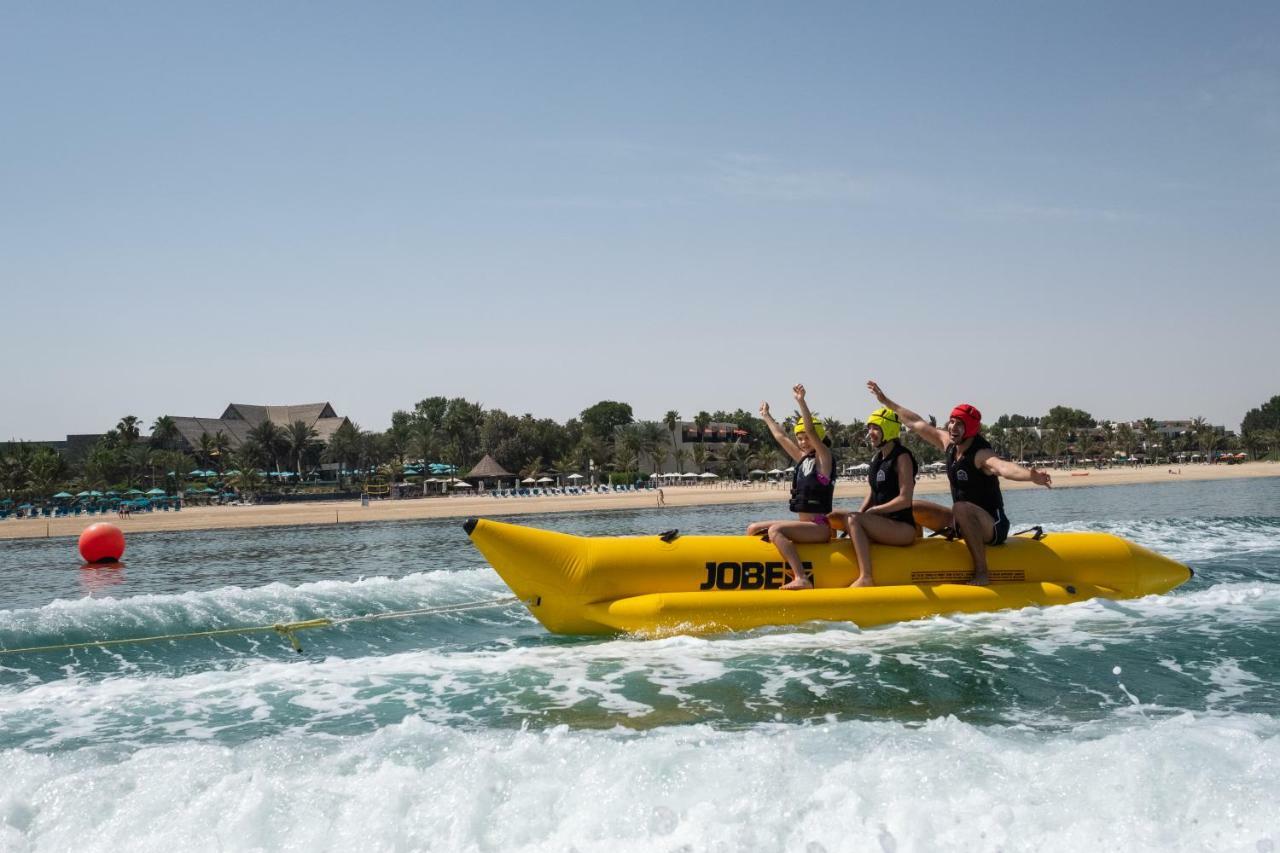 Ja The Resort - Ja Lake View Hotel, Dubai Luaran gambar A banana boat